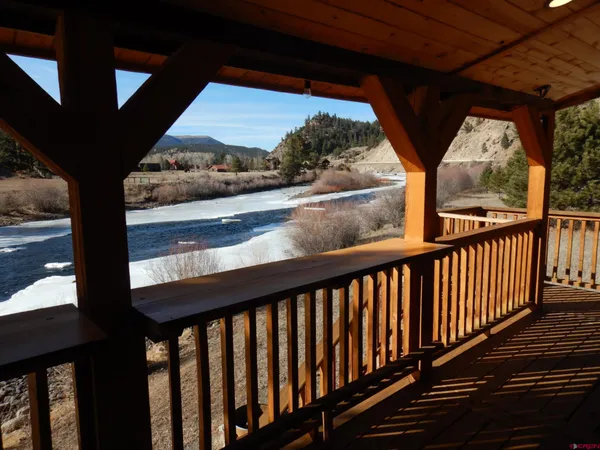 $1,195,000 | 526 Vista Del Rio Dr Fork, South Fork, CO 81154