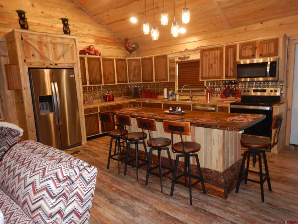 $1,195,000 | 526 Vista Del Rio Dr Fork, South Fork, CO 81154