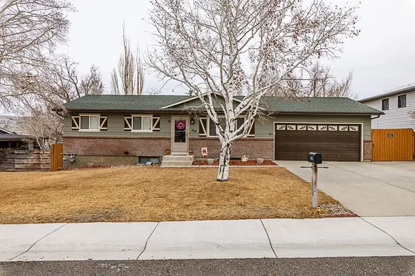 $319,000 | 1021 Elm Way, Rock Springs, WY 82901