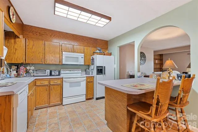 $440,000 | 41 Vista Drive, Clyde, NC 28721