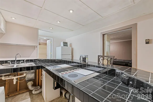 $440,000 | 41 Vista Drive, Clyde, NC 28721