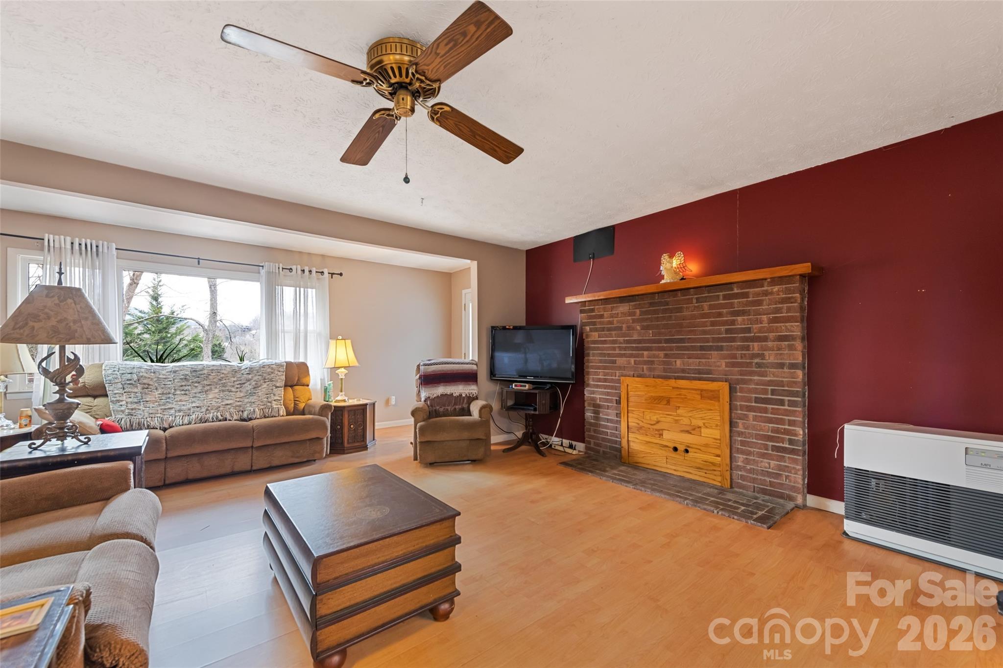 41 Vista Drive Clyde, NC 28721 - Photo 6 of 41