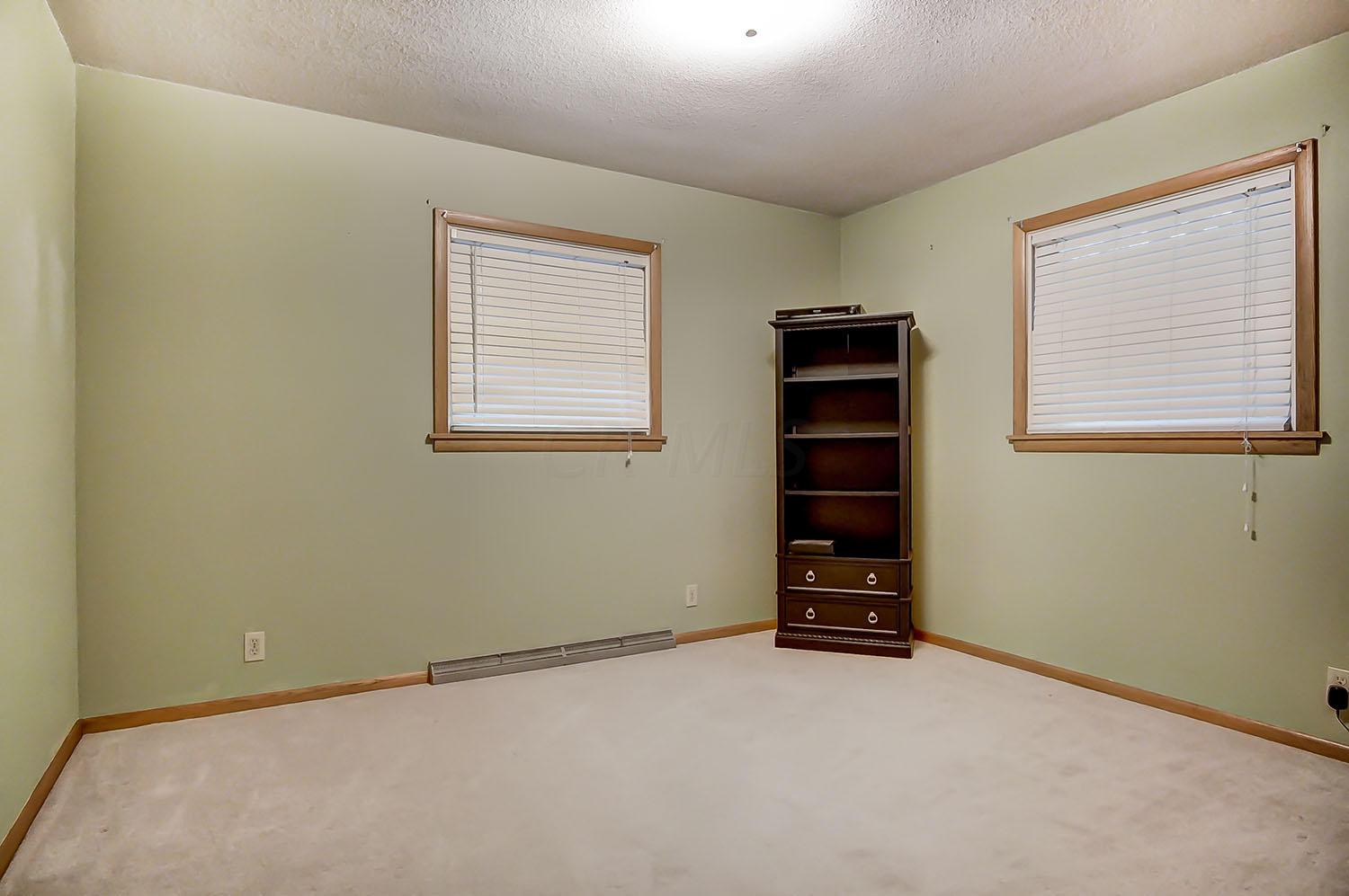 570 Cedar Run Road Northeast Newark, OH 43055 - Photo 17 of 39