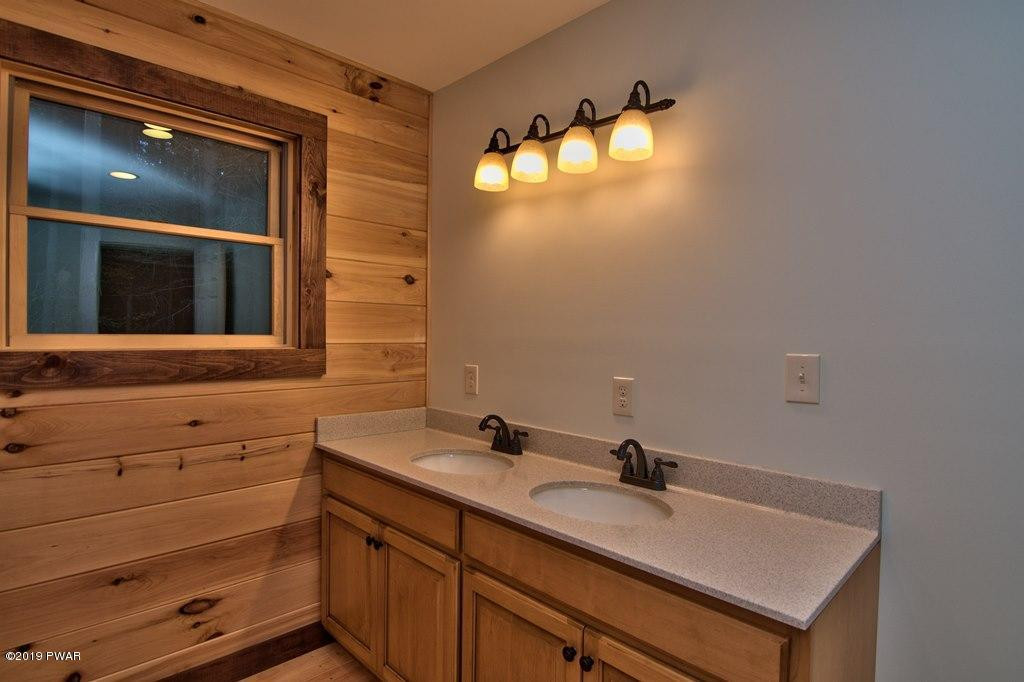 61 Giles Road Waymart, PA 18472 - Photo 32 of 45