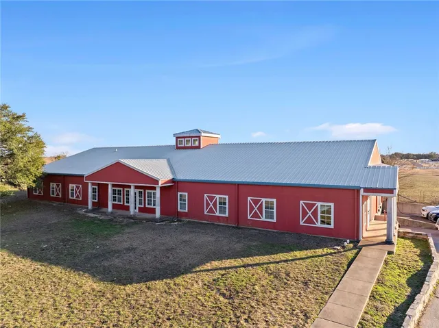 a picture of a building with a lot of windows