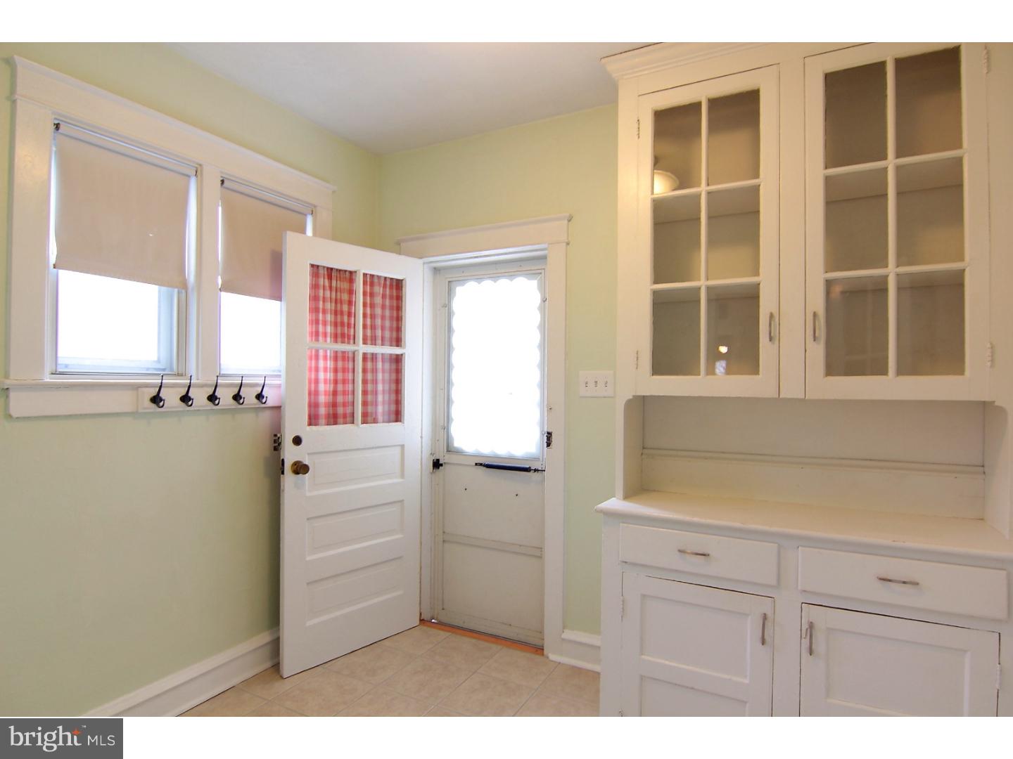 2420 Avon Road Ardmore, PA 19003 - Photo 10 of 25