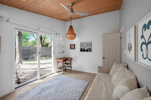 $1,444,000 | 2104 4 Oaks Lane, Austin, TX 78704