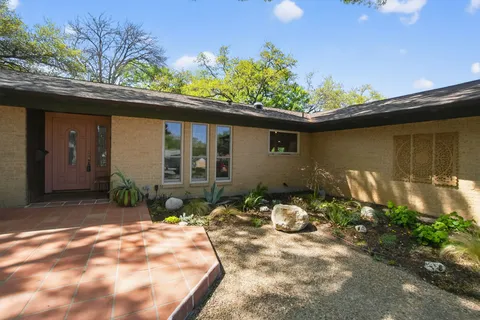 $1,444,000 | 2104 4 Oaks Lane, Austin, TX 78704