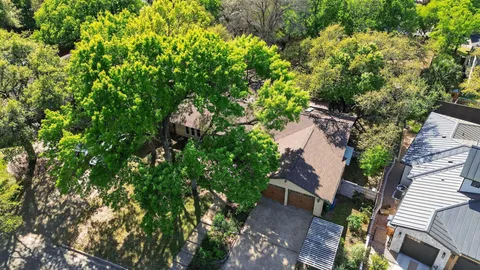 $1,444,000 | 2104 4 Oaks Lane, Austin, TX 78704