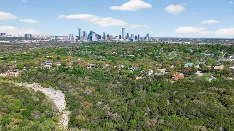$1,444,000 | 2104 4 Oaks Lane, Austin, TX 78704