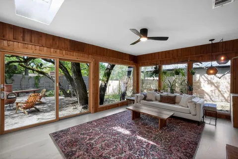 $1,444,000 | 2104 4 Oaks Lane, Austin, TX 78704