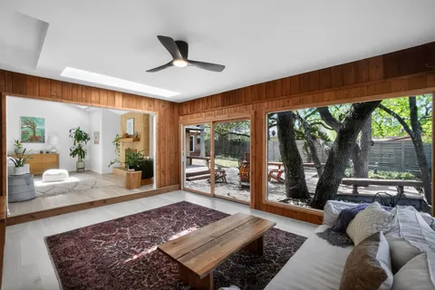 $1,444,000 | 2104 4 Oaks Lane, Austin, TX 78704