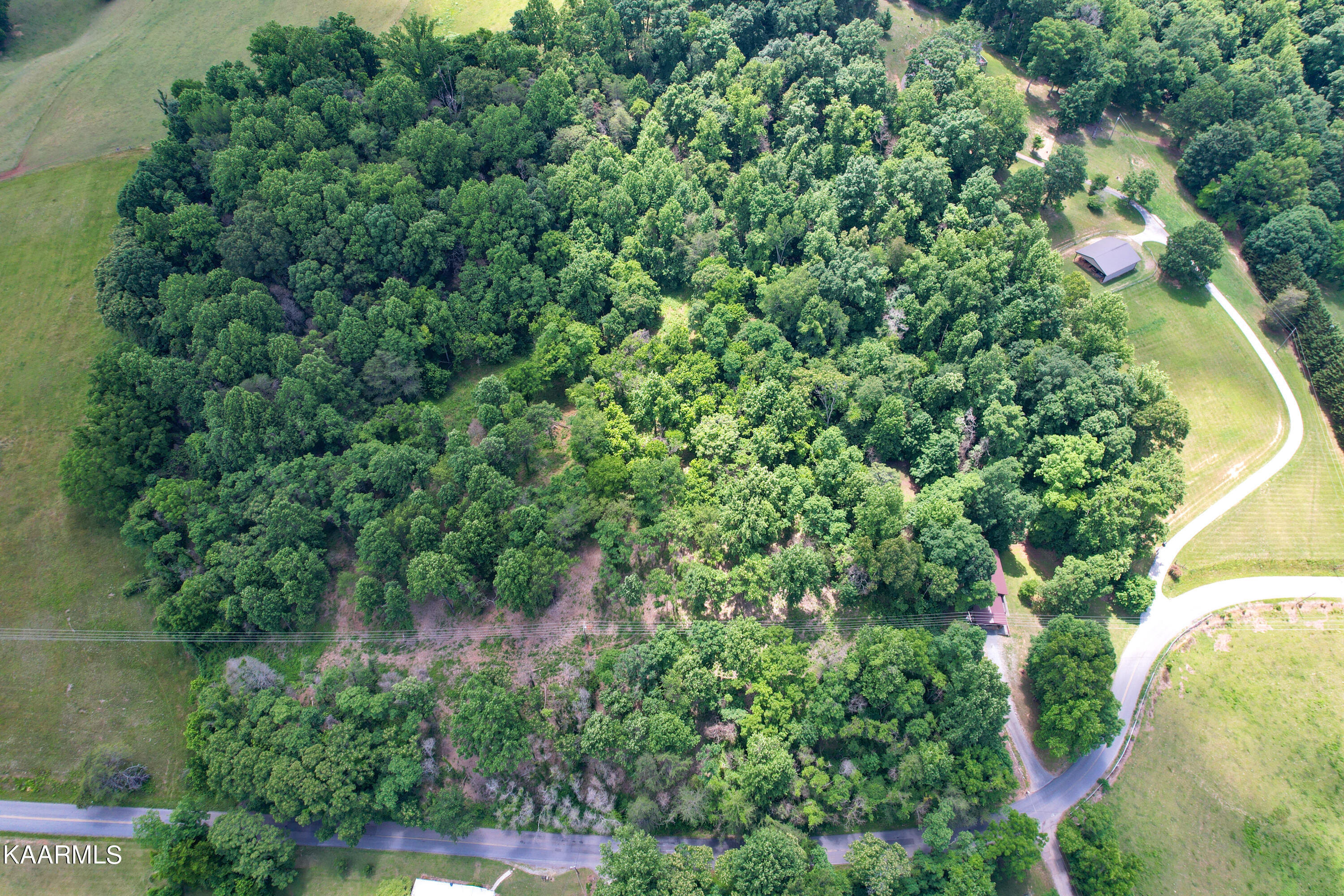 2731 Clear View Road Morristown, TN 37814 - Photo 2 of 13 dji_fly_20230601_123758_739_168563827962