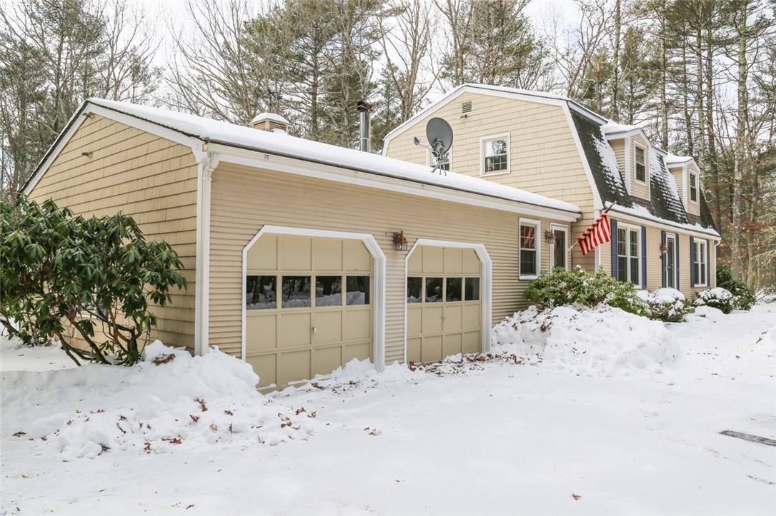 98 Rustic Acre Drive Glocester, RI 02814 - Photo 3 of 40 Gallery Image 3