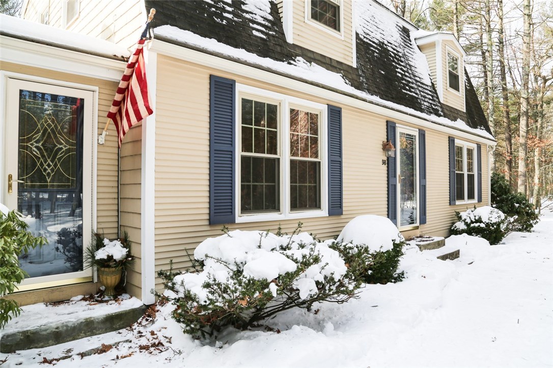 98 Rustic Acre Drive Glocester, RI 02814 - Photo 4 of 40 Gallery Image 4