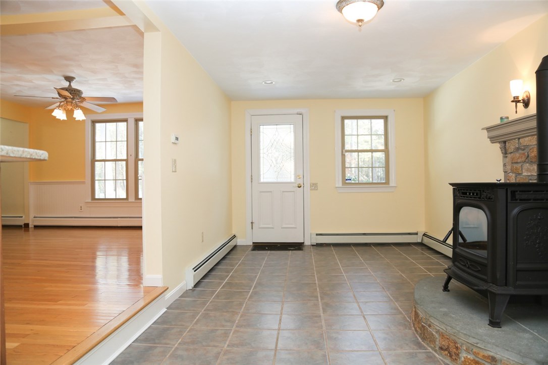 98 Rustic Acre Drive Glocester, RI 02814 - Photo 8 of 40 Gallery Image 8
