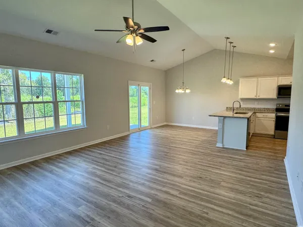 $255,900 | 596 Shallow Cv Drive, Conway, SC 29527