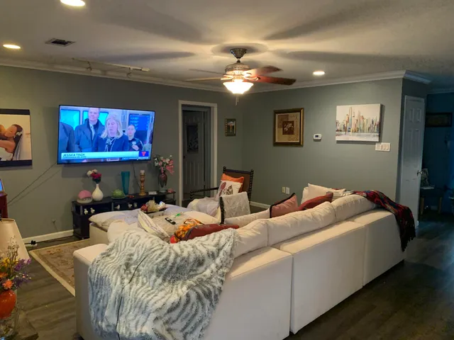 $355,000 | 2105 Seagrape Drive, Navarre, FL 32566