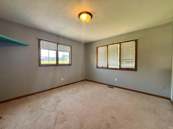 $460,900 | 1732 South 275th Street West, Bloomfield, IN 47424