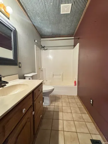 $499,900 | 1732 South 275th Street West, Bloomfield, IN 47424