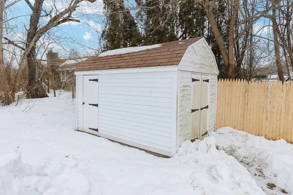 $575,000 | 16 Lenox Avenue, Westport, MA 02790