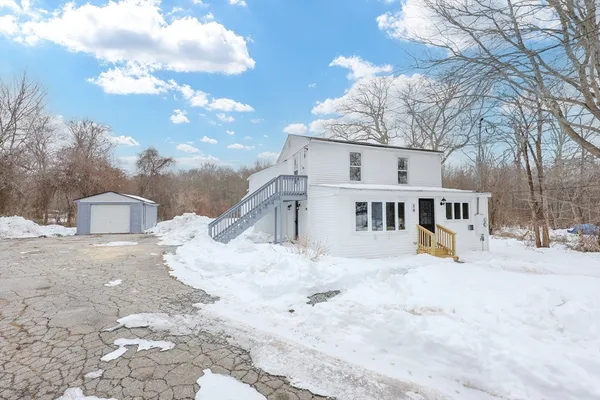 $575,000 | 16 Lenox Avenue, Westport, MA 02790