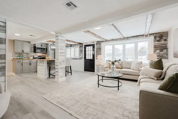 $575,000 | 16 Lenox Avenue, Westport, MA 02790