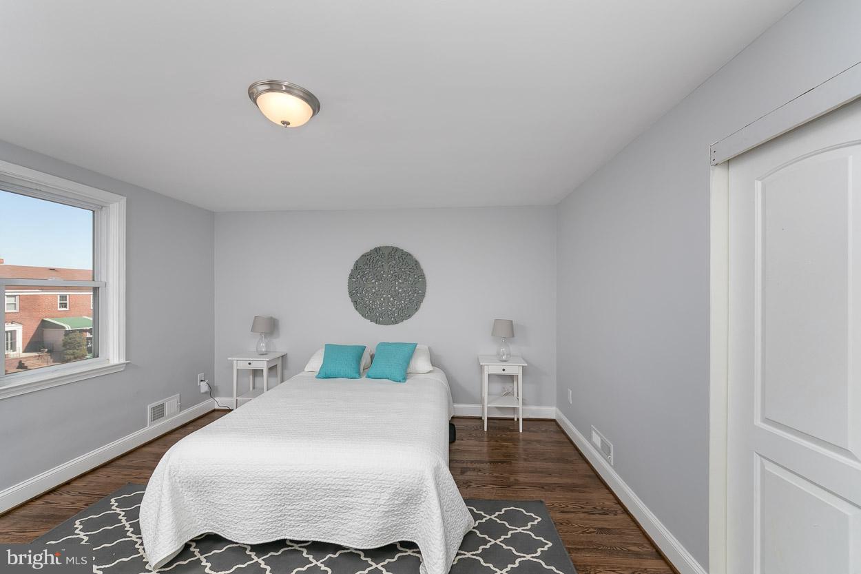 712 Stamford Road Baltimore, MD 21229 - Photo 15 of 28 Bedroom (Master)