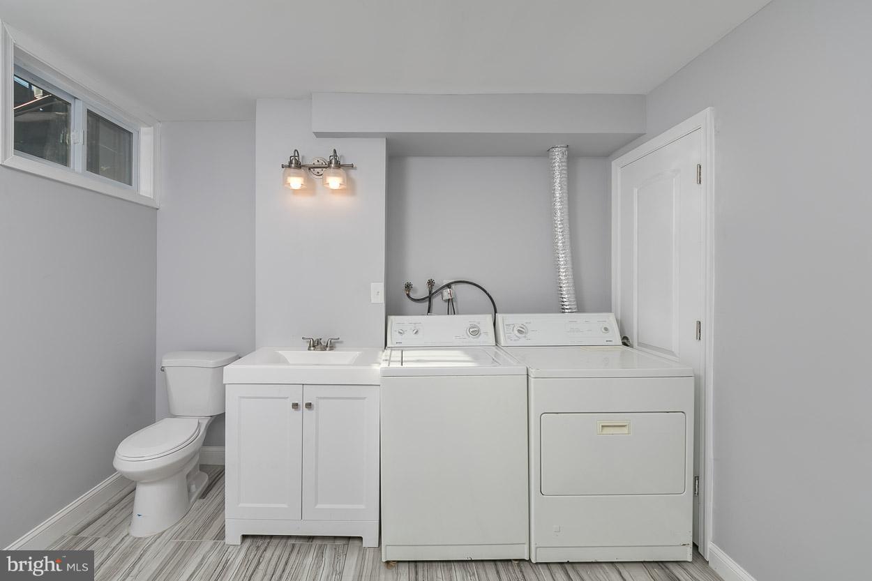 712 Stamford Road Baltimore, MD 21229 - Photo 25 of 28 Bath