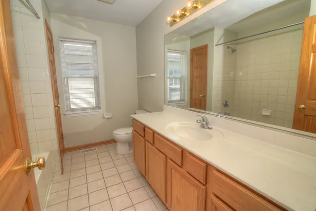 $464,900 | 39W380 Armstrong Lane, Geneva, IL 60134