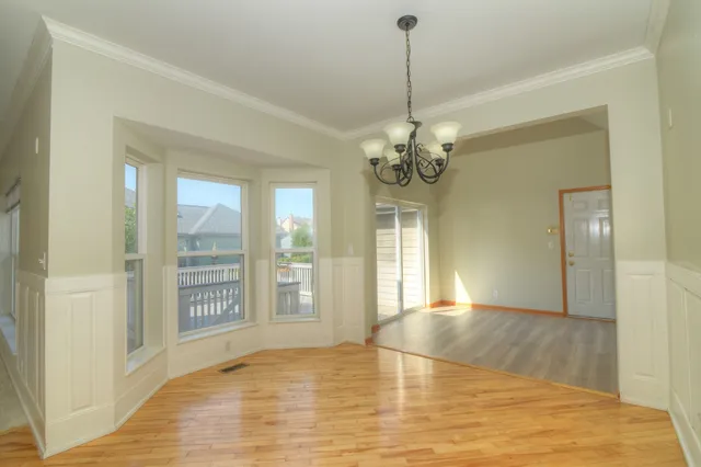 $464,900 | 39W380 Armstrong Lane, Geneva, IL 60134