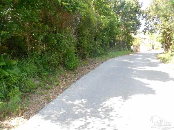 $170,000 | 6400 Scenic Highway, Pensacola, FL 32504
