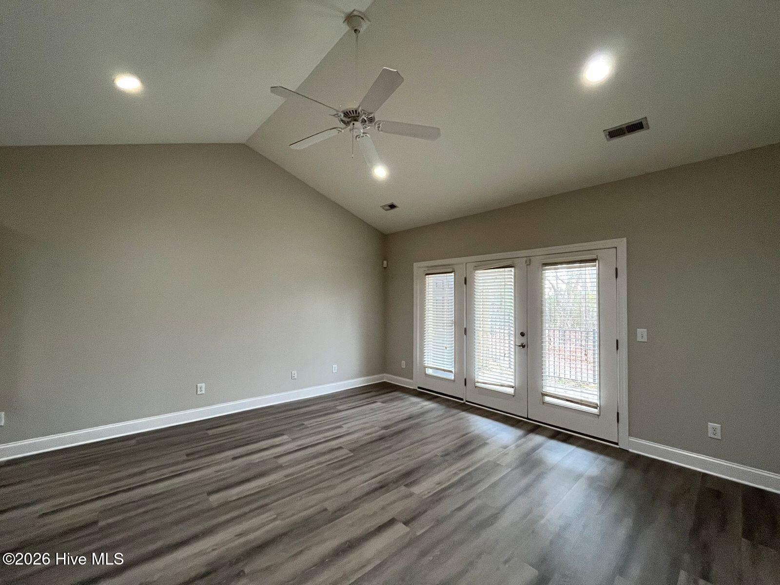 18 Elk Ridge Lane Southern Pines, NC 28387 - Photo 3 of 21 18 living 3