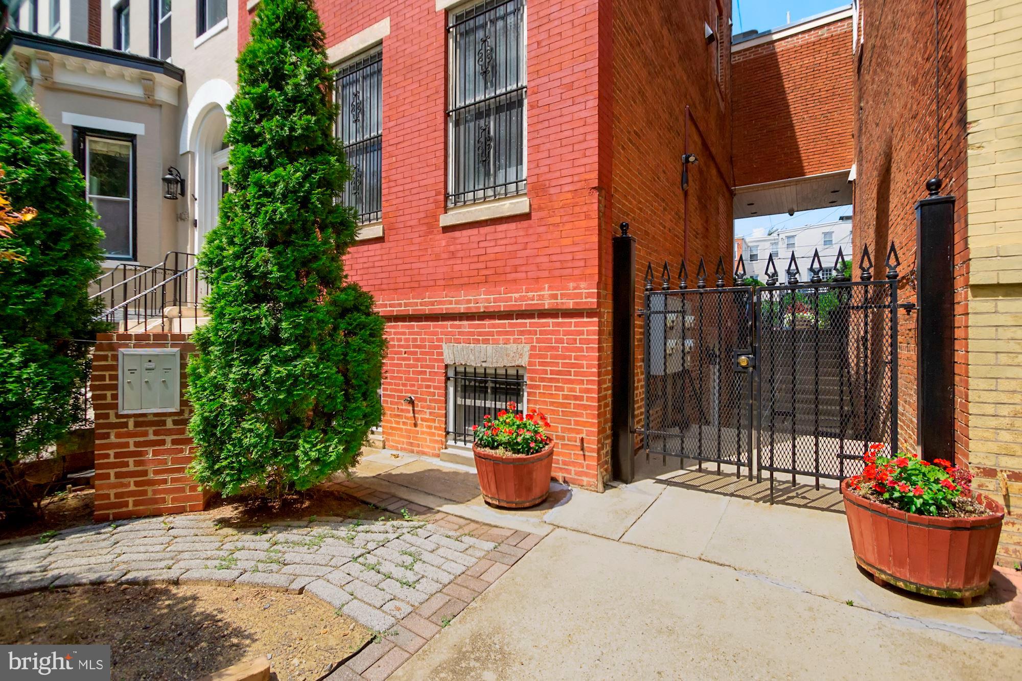 1421 Q Street Northwest, Unit 3 Washington, DC 20009 - Photo 2 of 27