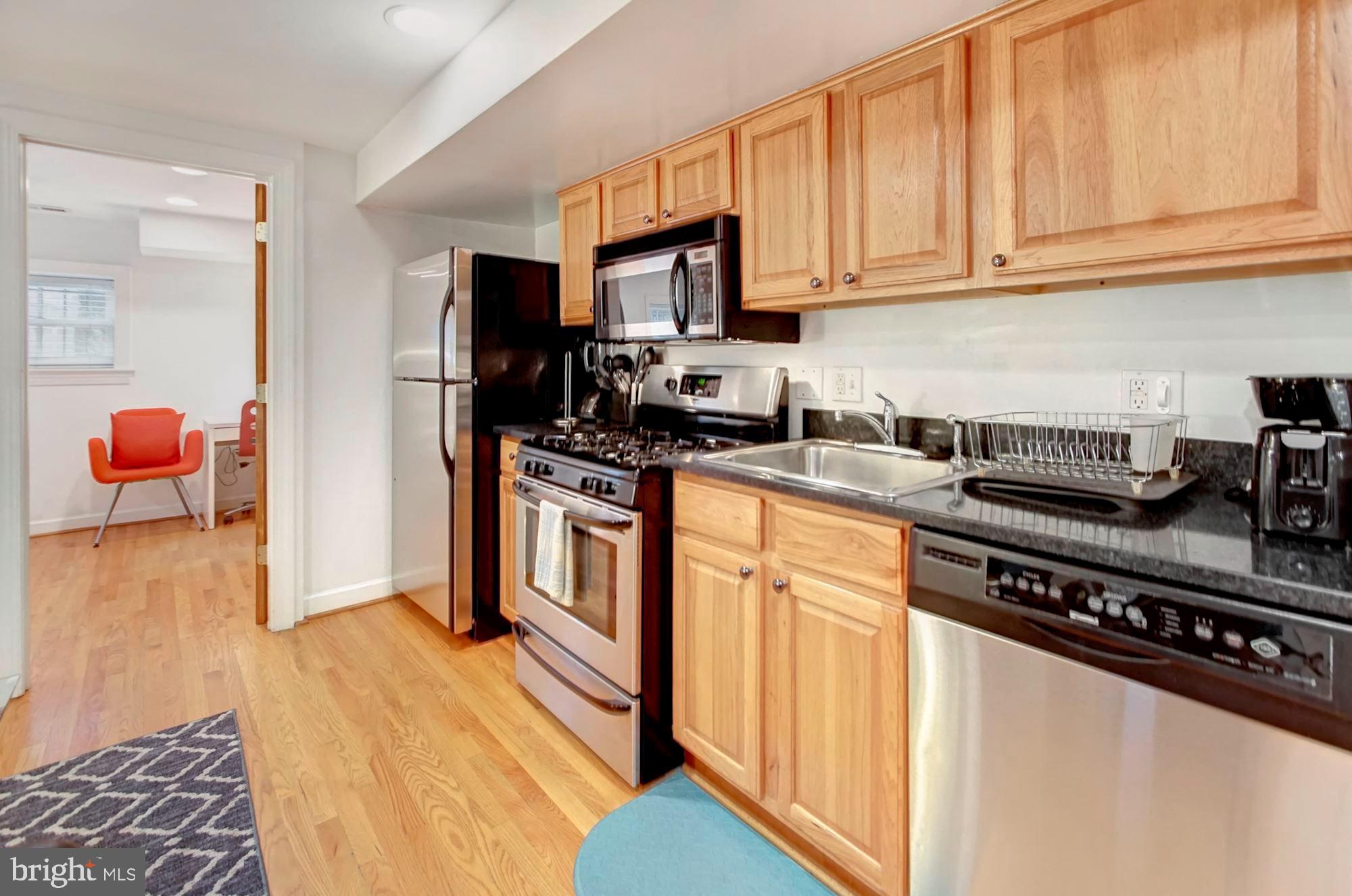1421 Q Street Northwest, Unit 3 Washington, DC 20009 - Photo 8 of 27