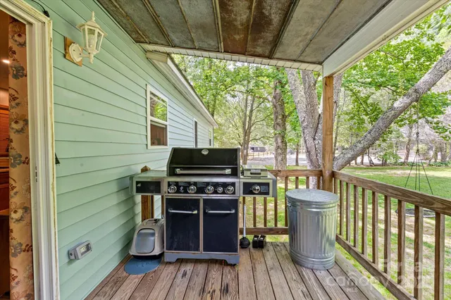 $367,500 | 23 Mountain Meadow Lane, Canton, NC 28716