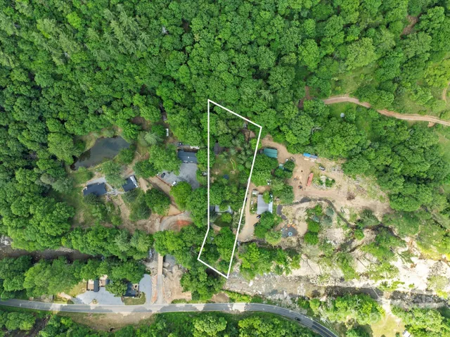 $367,500 | 23 Mountain Meadow Lane, Canton, NC 28716