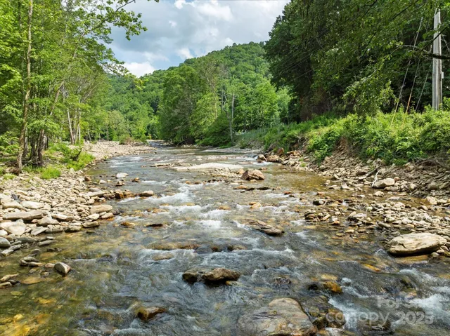 $367,500 | 23 Mountain Meadow Lane, Canton, NC 28716