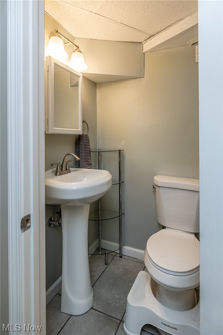 3291 East Overlook Road Cleveland Heights, OH 44118 - Photo 26 of 31
