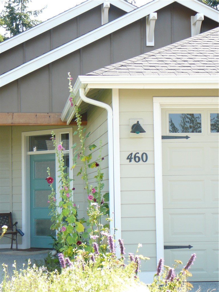 460 Lofgrin Road Sequim, WA 98382 - Photo 1 of 25