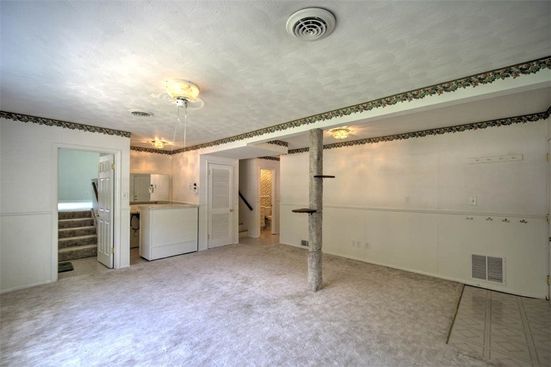 2353 South Rainwater Drive Decatur, IL 62521 - Photo 19 of 29 Gallery Image 19