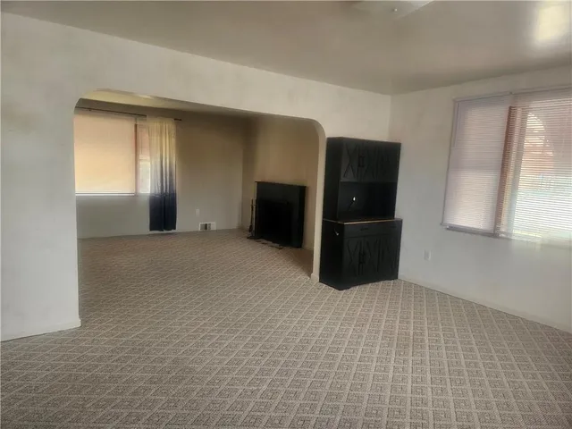 $1,600 | 2448 Mill Street, Aliquippa, PA 15001