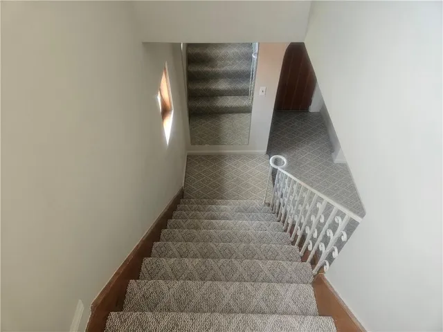 $1,600 | 2448 Mill Street, Aliquippa, PA 15001