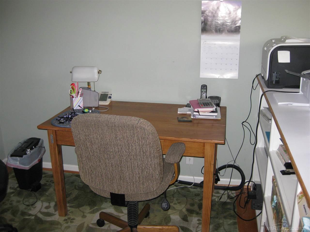 1231 East Gunn Road Rochester, MI 48306 - Photo 23 of 56 50069628-22.JPG