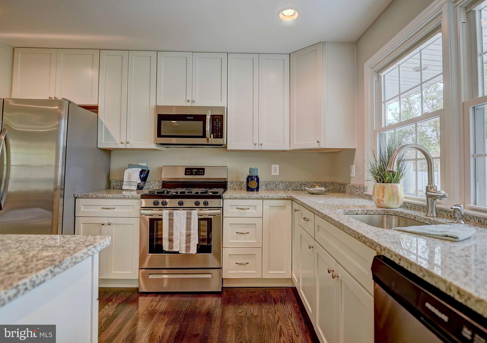 114 Kingbrook Road Linthicum, MD 21090 - Photo 3 of 24 Kitchen