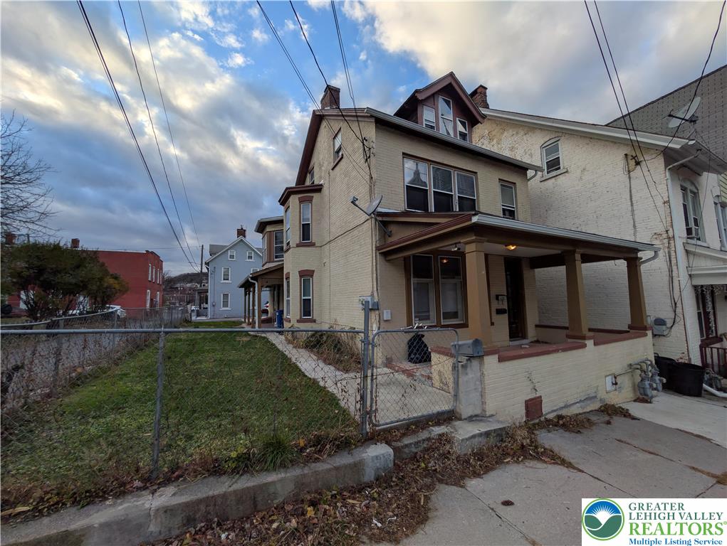 426 Carlton Avenue, Unit 2 Bethlehem, PA 18015 - Photo 2 of 18 a front view of a house with garden