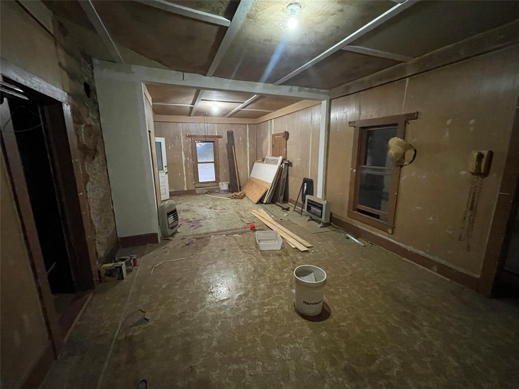 100 Cottle Street Moran, TX 76464 - Photo 17 of 33 Unfinished entrance den