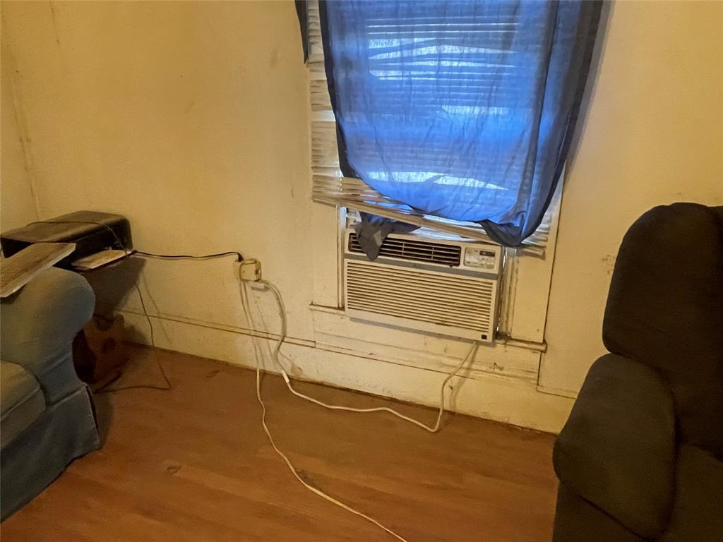 100 Cottle Street Moran, TX 76464 - Photo 26 of 33 window units