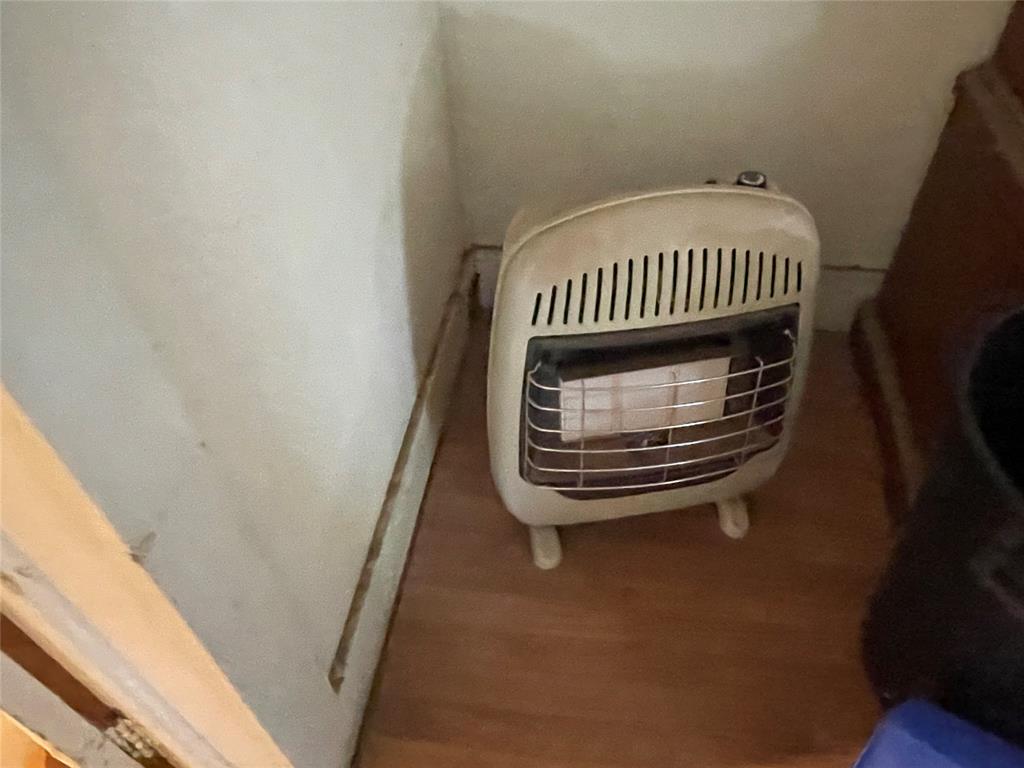 100 Cottle Street Moran, TX 76464 - Photo 27 of 33 space heaters