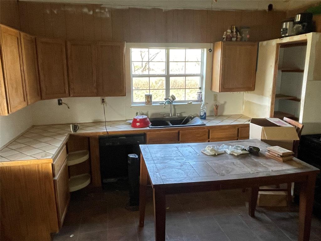 100 Cottle Street Moran, TX 76464 - Photo 6 of 33 new cabinets